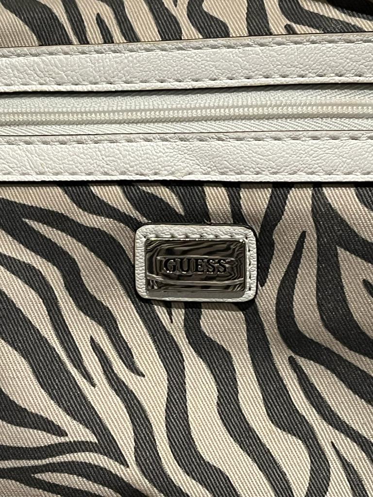 Vintage Guess Handbag - Pre-loved