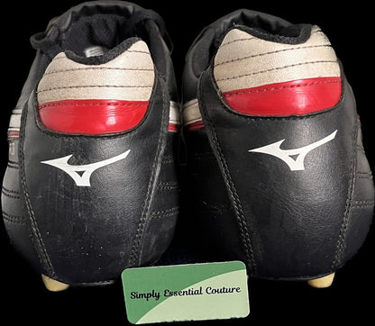 Vintage Mizuno MRL Club Football Boots size UK12.- Pre-loved