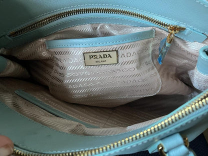 Prada Saffiano Leather Galleria Handbag - Pre-Loved and Stunning