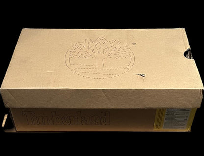 Timberland Girls Trainers size EU35 UK2.5 - NEW in Box