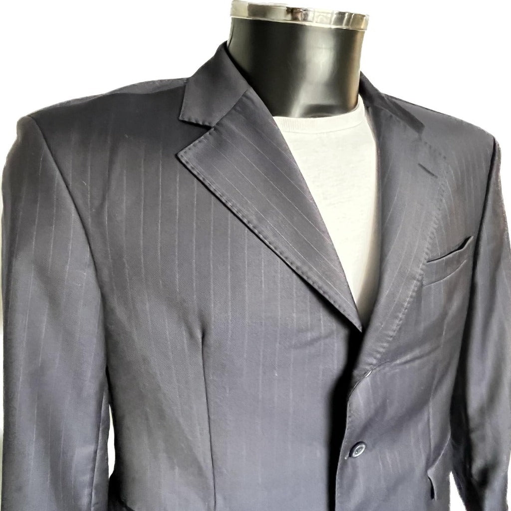 Ermenegildo Zegna 100% wool Navy Suit  -size 40 - Pre-loved