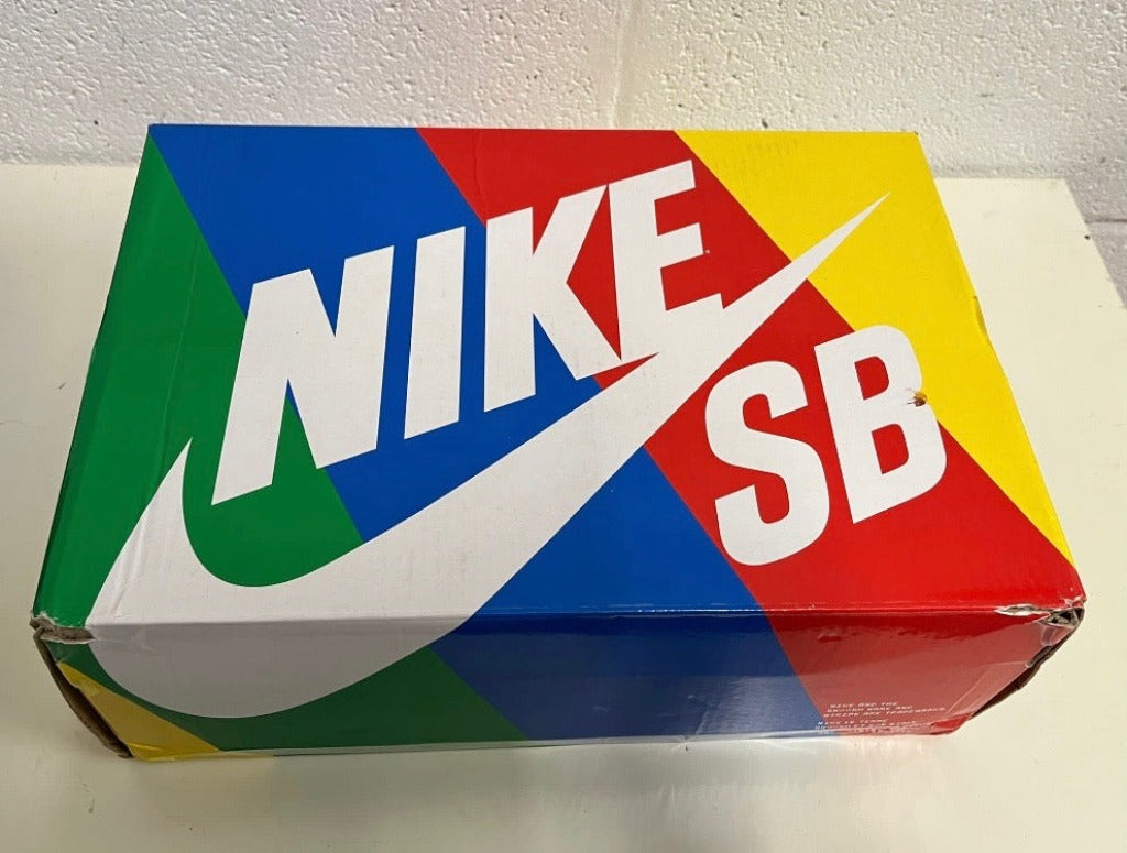 Nike Trainers Zoom SB - Size 10 - Pre-Loved