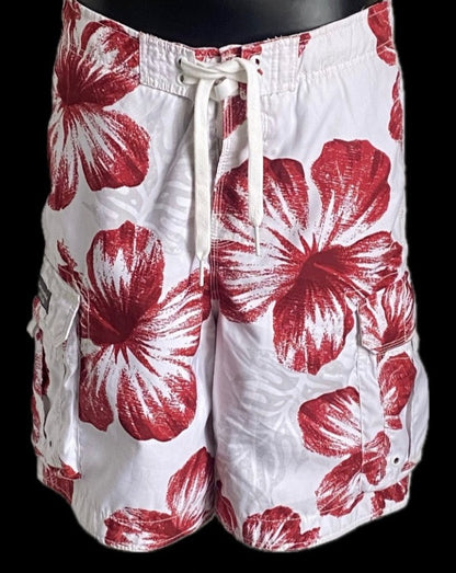 Abercrombe & Fitch Shorts - size M - NEW with Tags