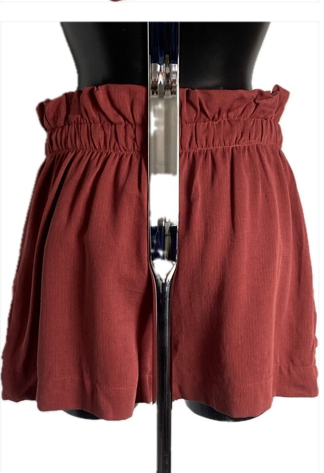 Zara Rust Coloured Shorts - size L  - NEW with Tags