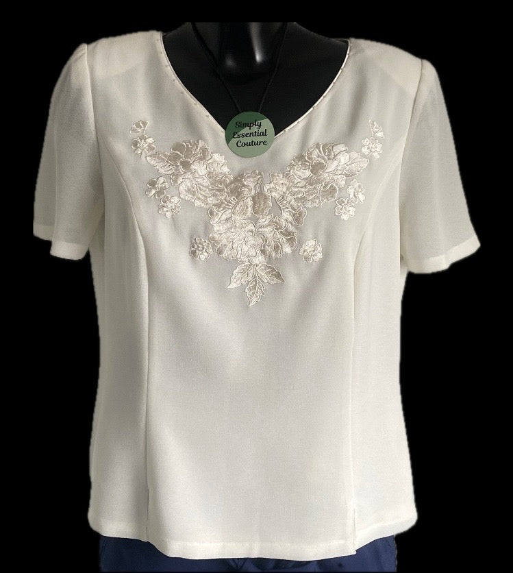 Jacques Vert Cream Top size UK14 - Pre-loved