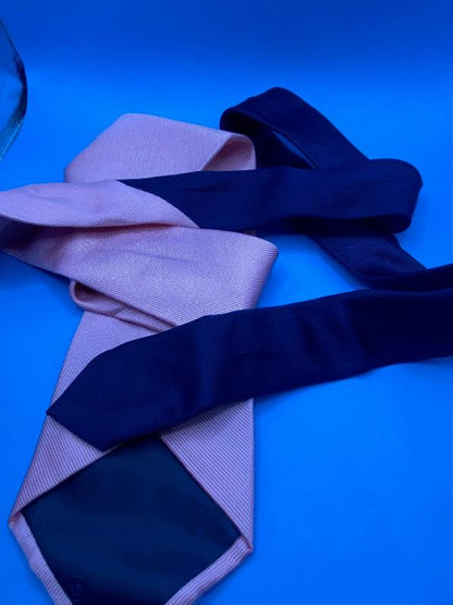 Vintage Tommy Hilfiger Pink and Navy Silk Tie - Pre-loved in Great Condition