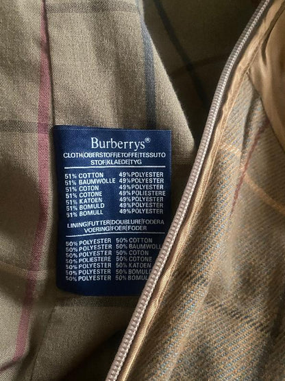 Burberrys Trench Coat Size XL - Pre-loved