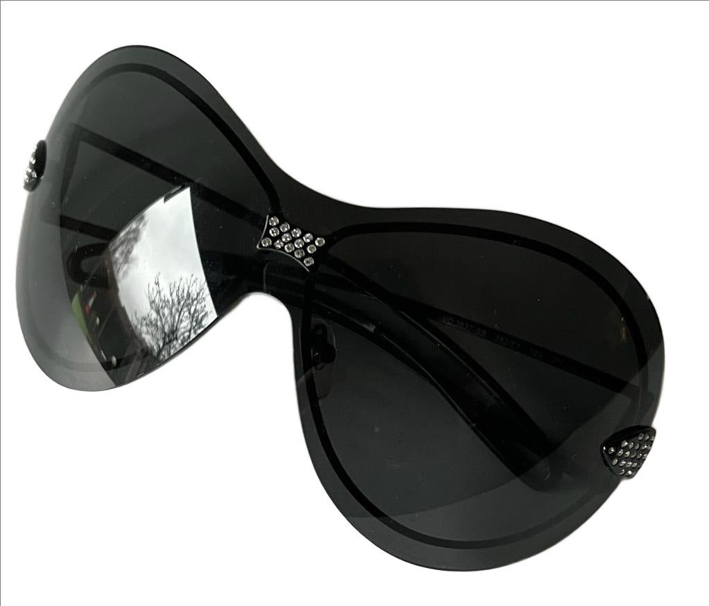 Vogue Black Sunglasses - Pre-loved